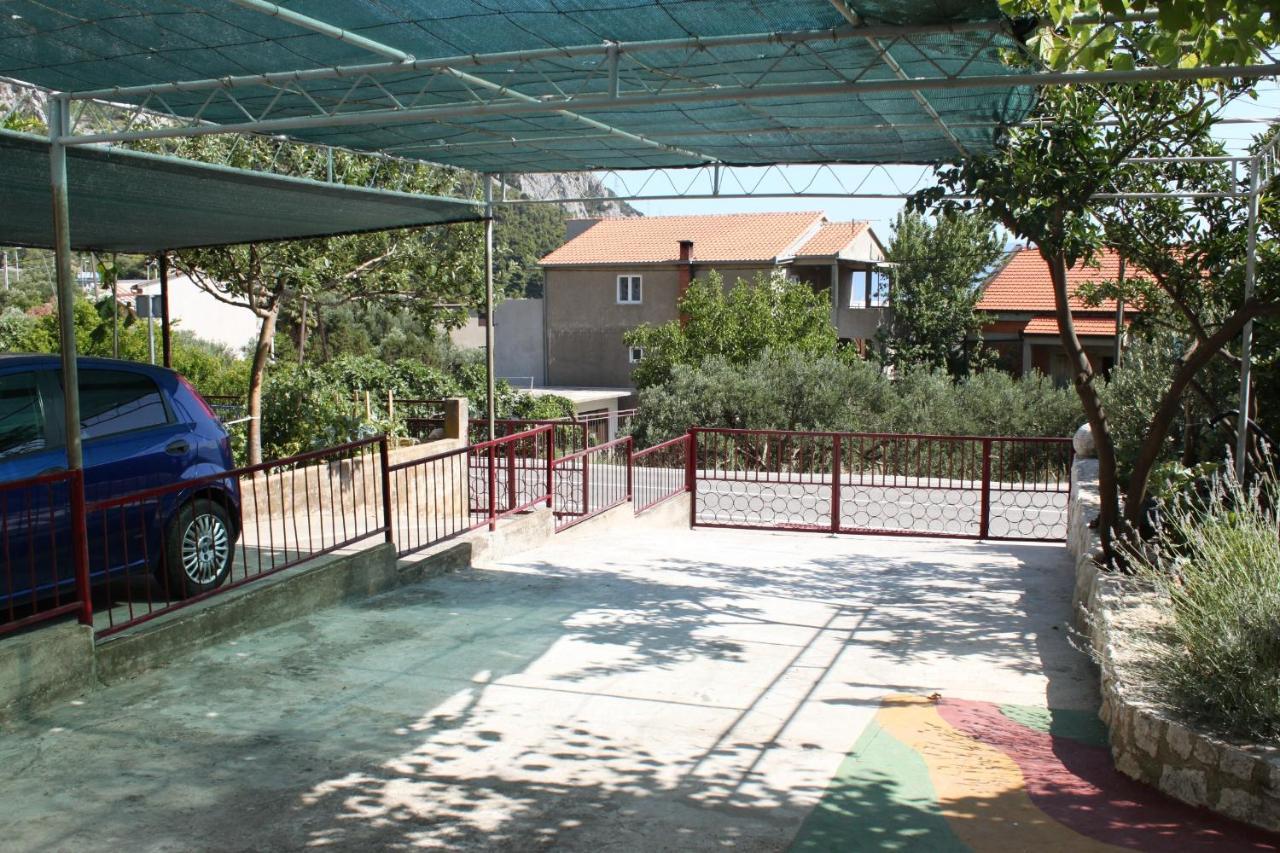Apartments And Rooms With Parking Space Gradac, Makarska - 6819 غراداك المظهر الخارجي الصورة