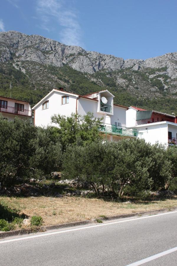Apartments And Rooms With Parking Space Gradac, Makarska - 6819 غراداك المظهر الخارجي الصورة