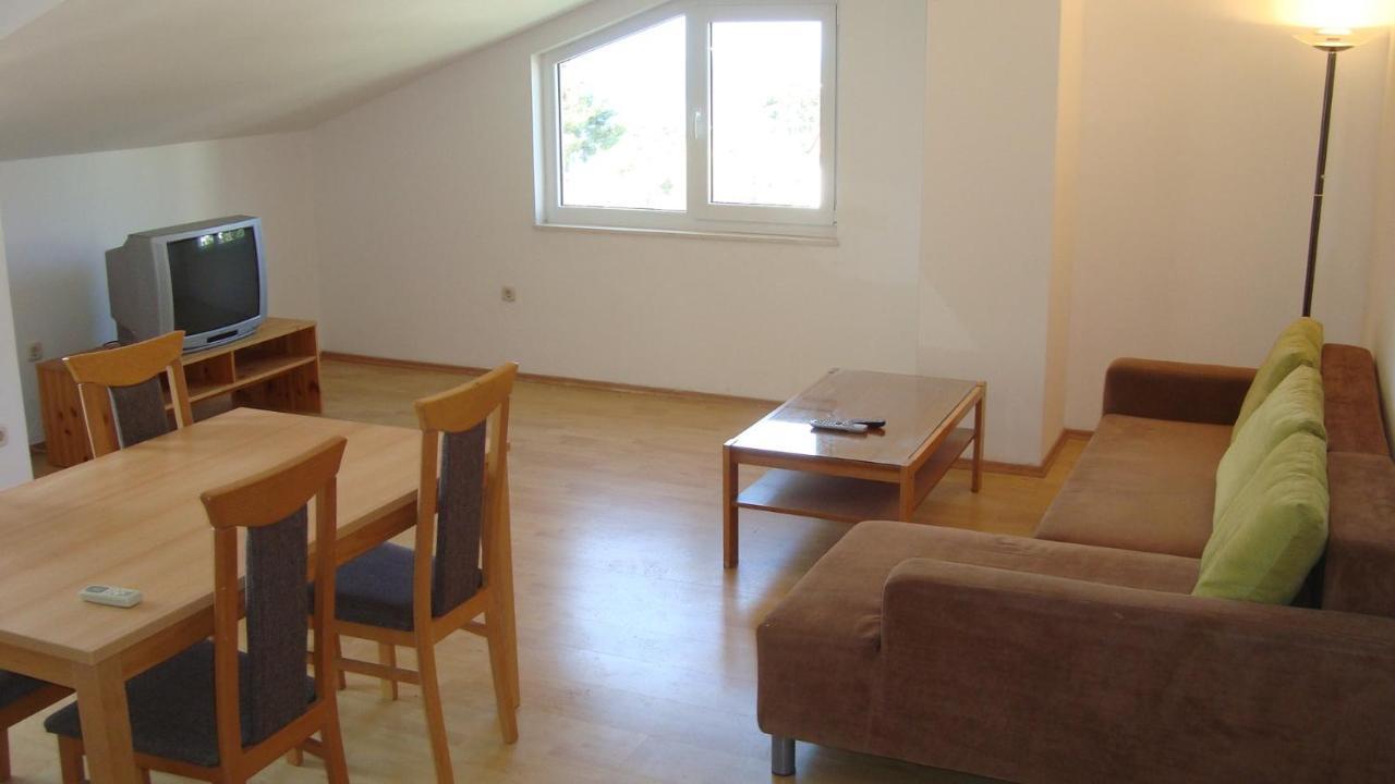 Apartments And Rooms With Parking Space Gradac, Makarska - 6819 غراداك المظهر الخارجي الصورة