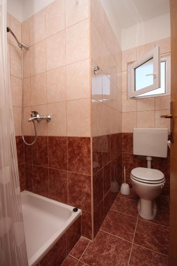 Apartments And Rooms With Parking Space Gradac, Makarska - 6819 غراداك المظهر الخارجي الصورة